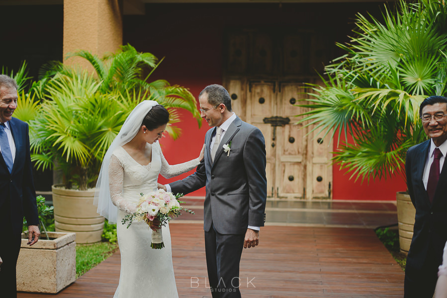 playa-del-carmen-wedding-photos-at-banyan-tree-mayakoba-16