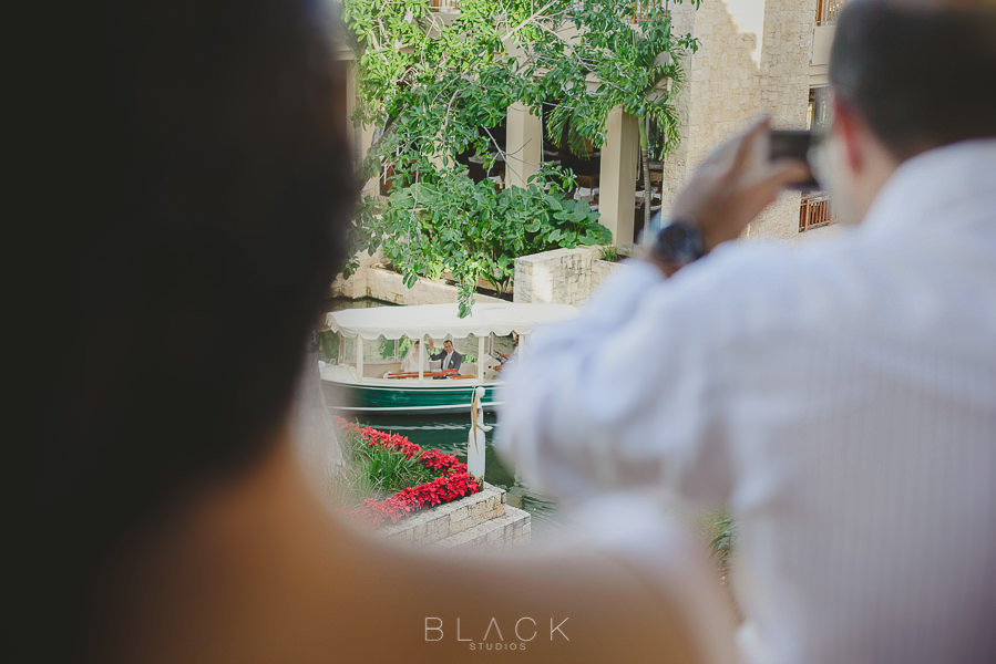 playa-del-carmen-wedding-photos-at-banyan-tree-mayakoba-25